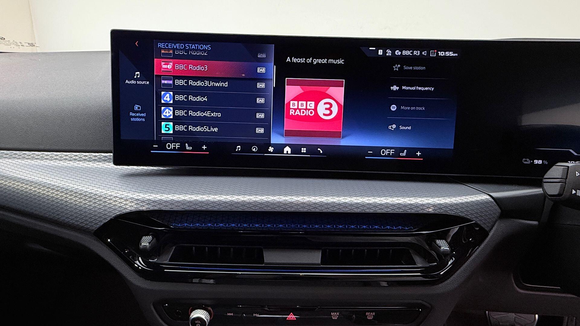 BMW I4 view 8