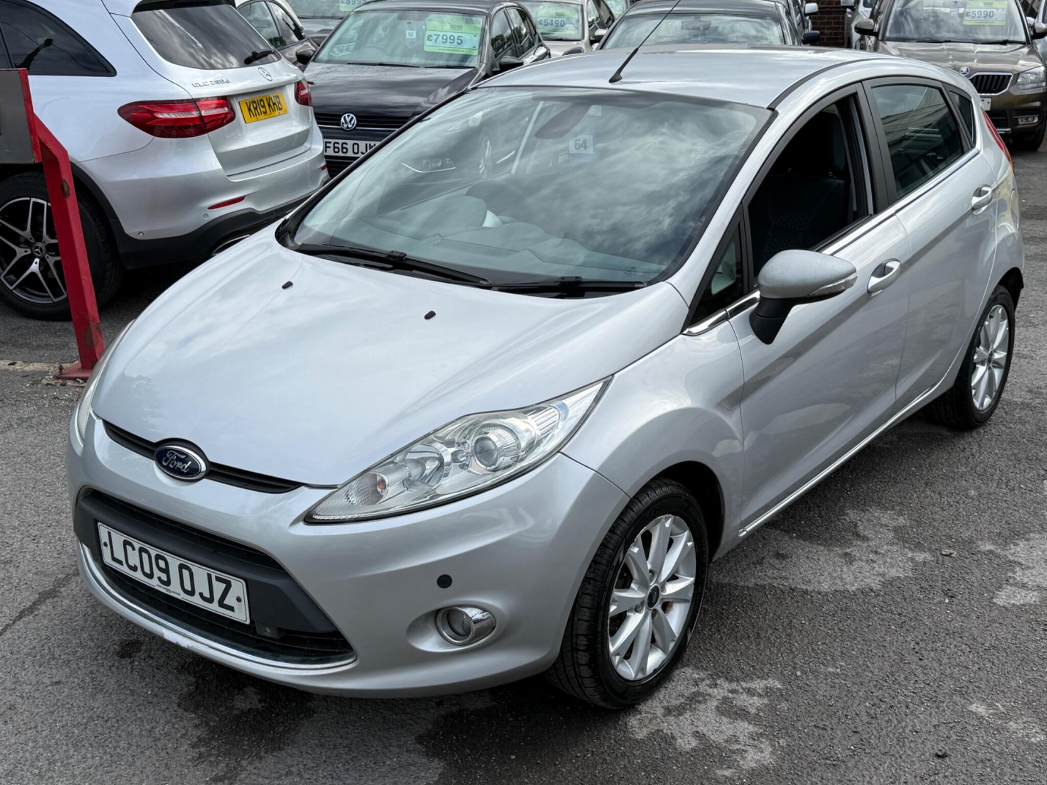 Ford Fiesta - Image 9