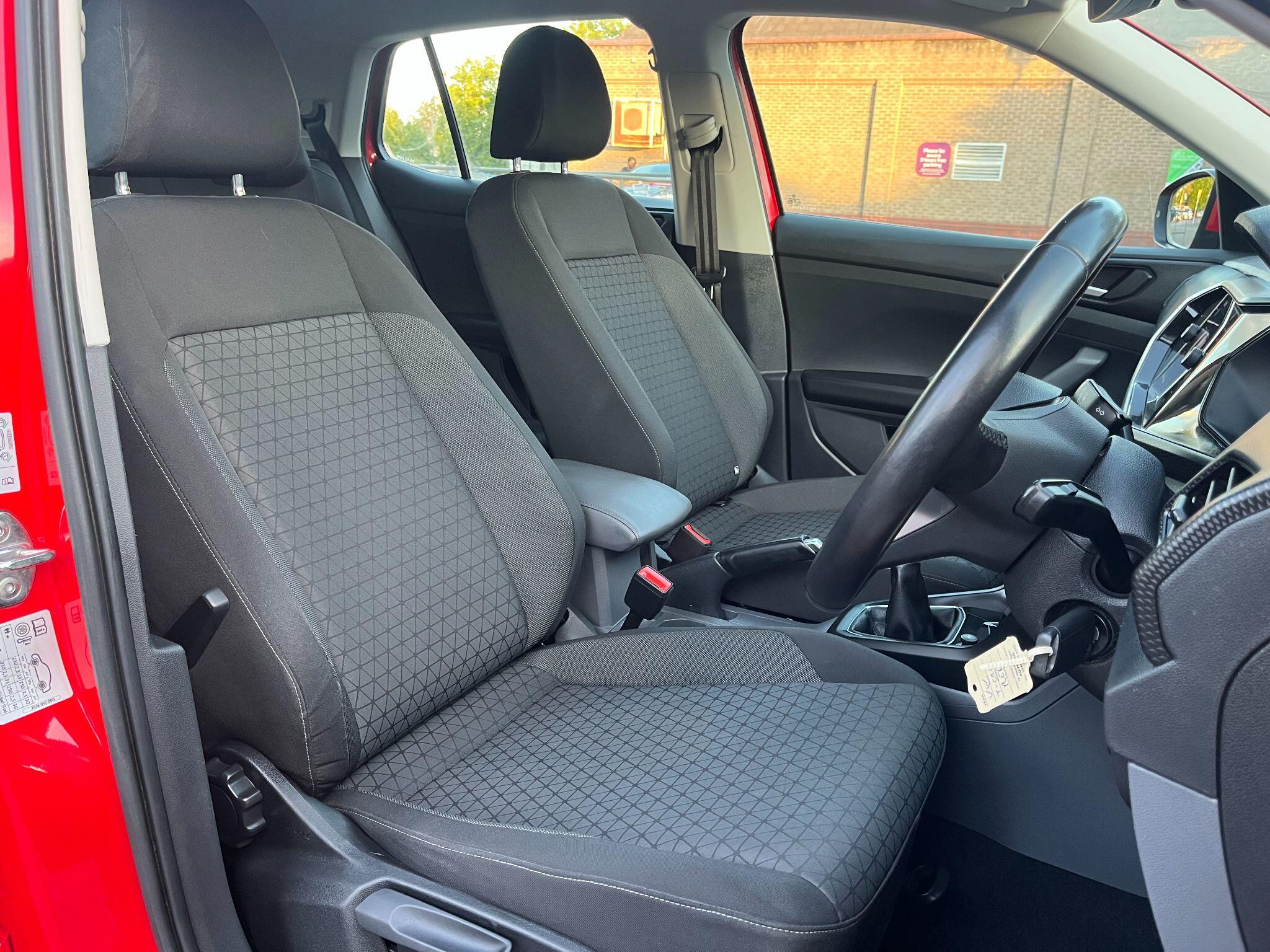 Volkswagen T-Cross view 13