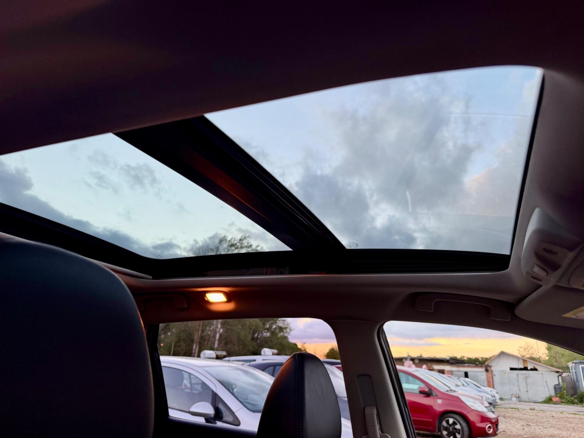 Nissan X-Trail view 60