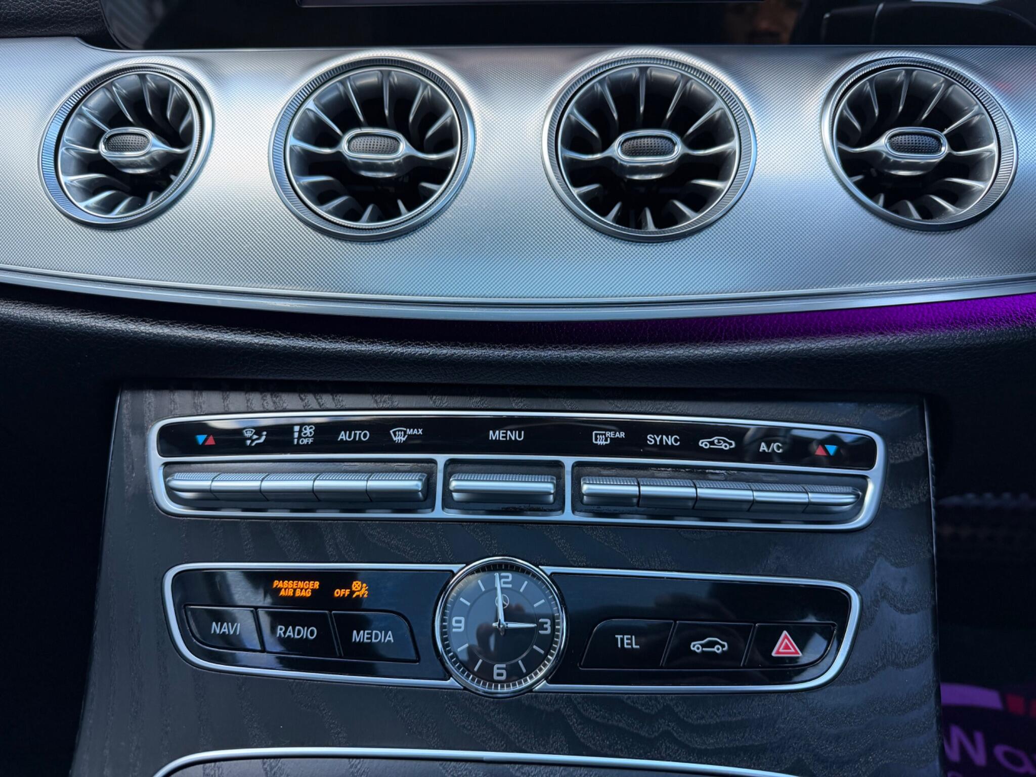 Mercedes-Benz E Class view 20