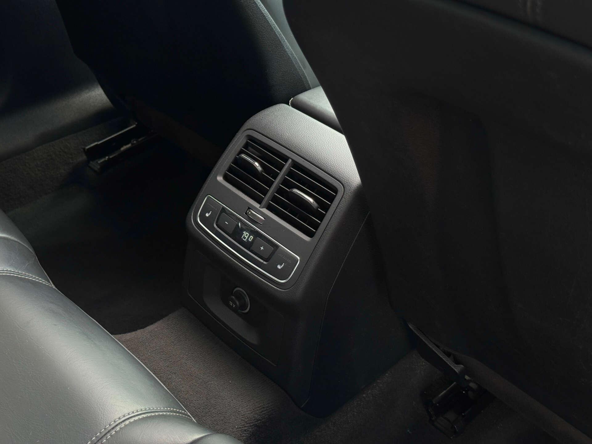 Audi A4 view 32