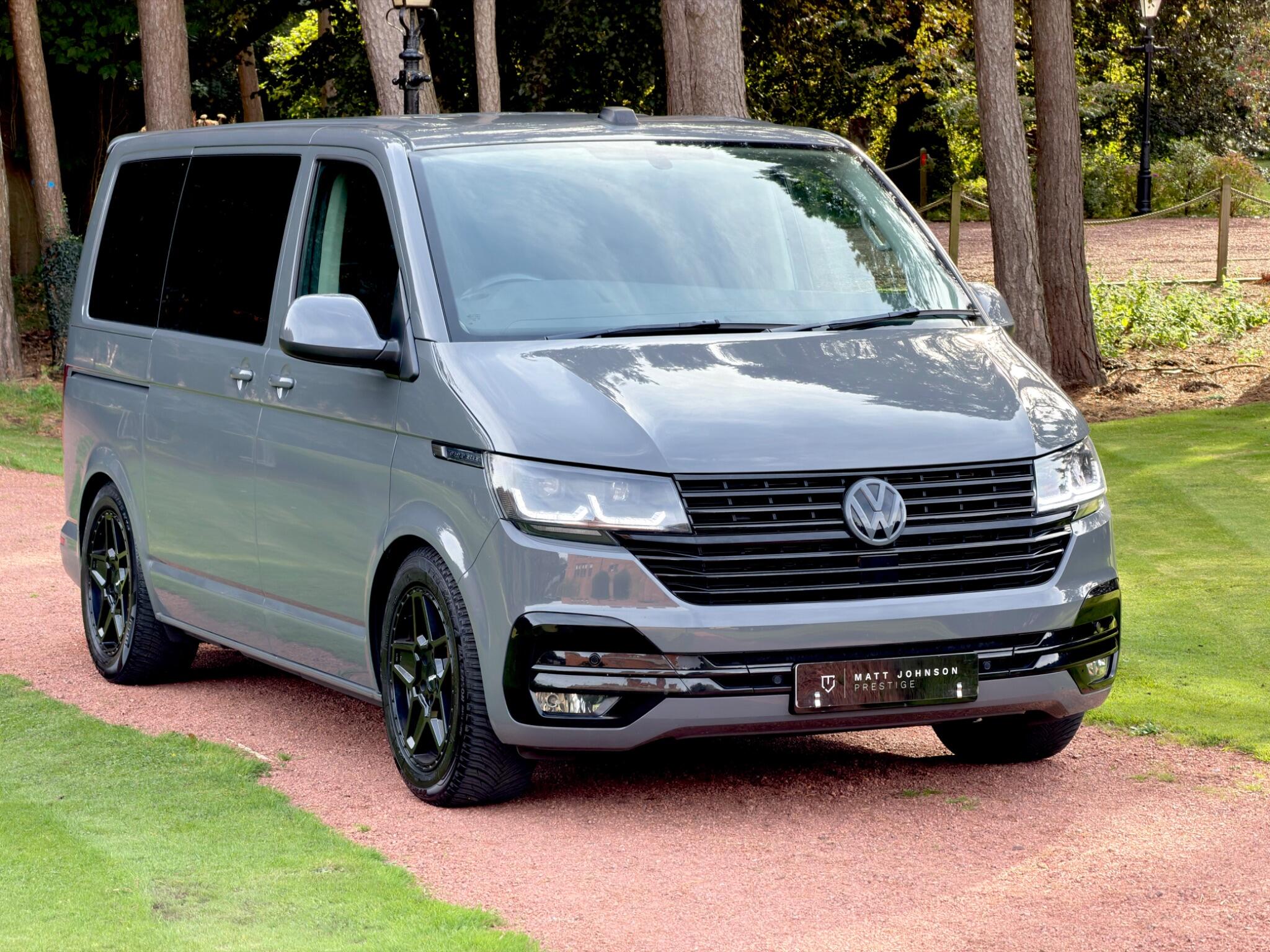 Volkswagen Caravelle view 6