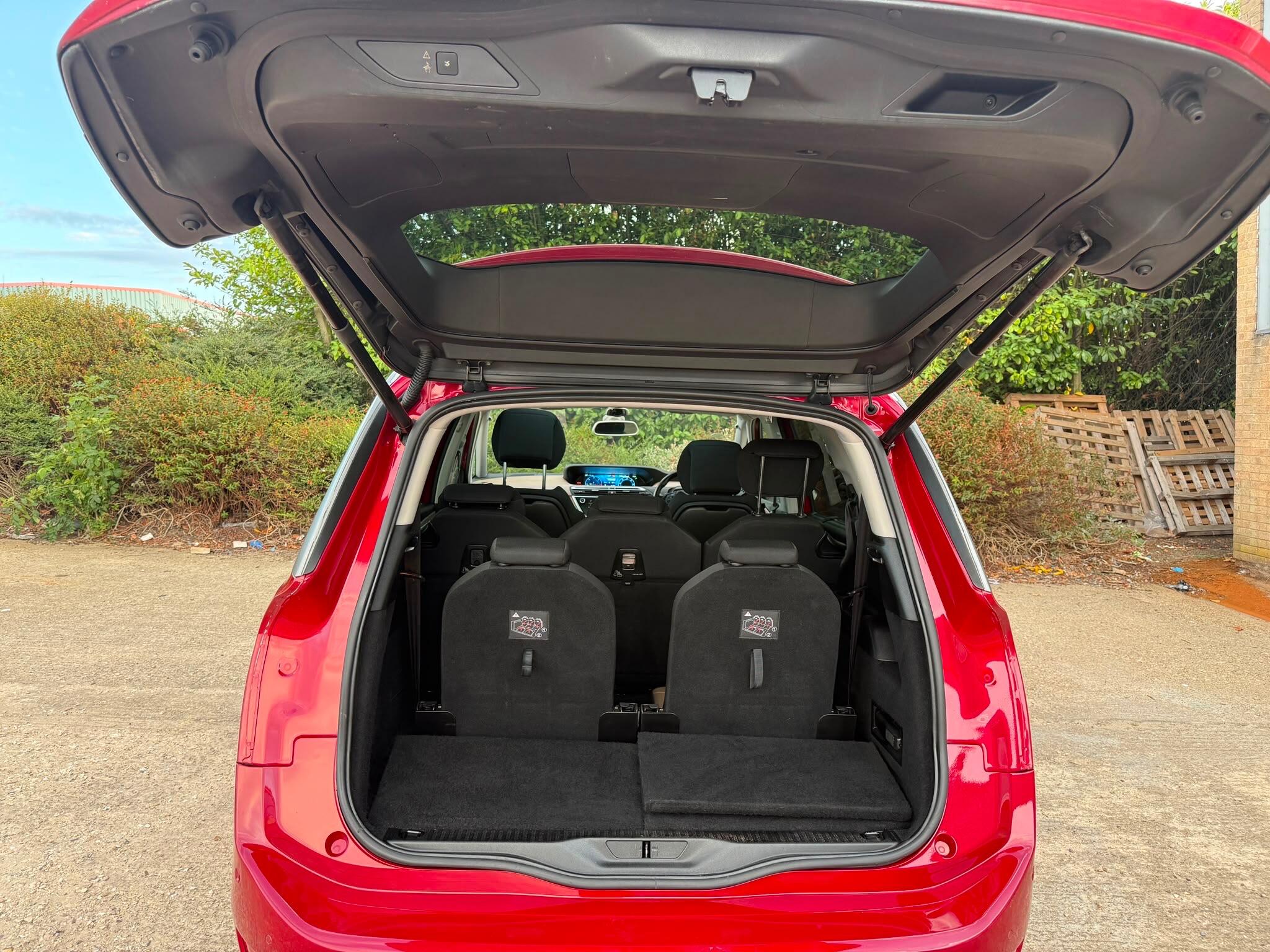 Citroen Grand C4 Picasso view 20