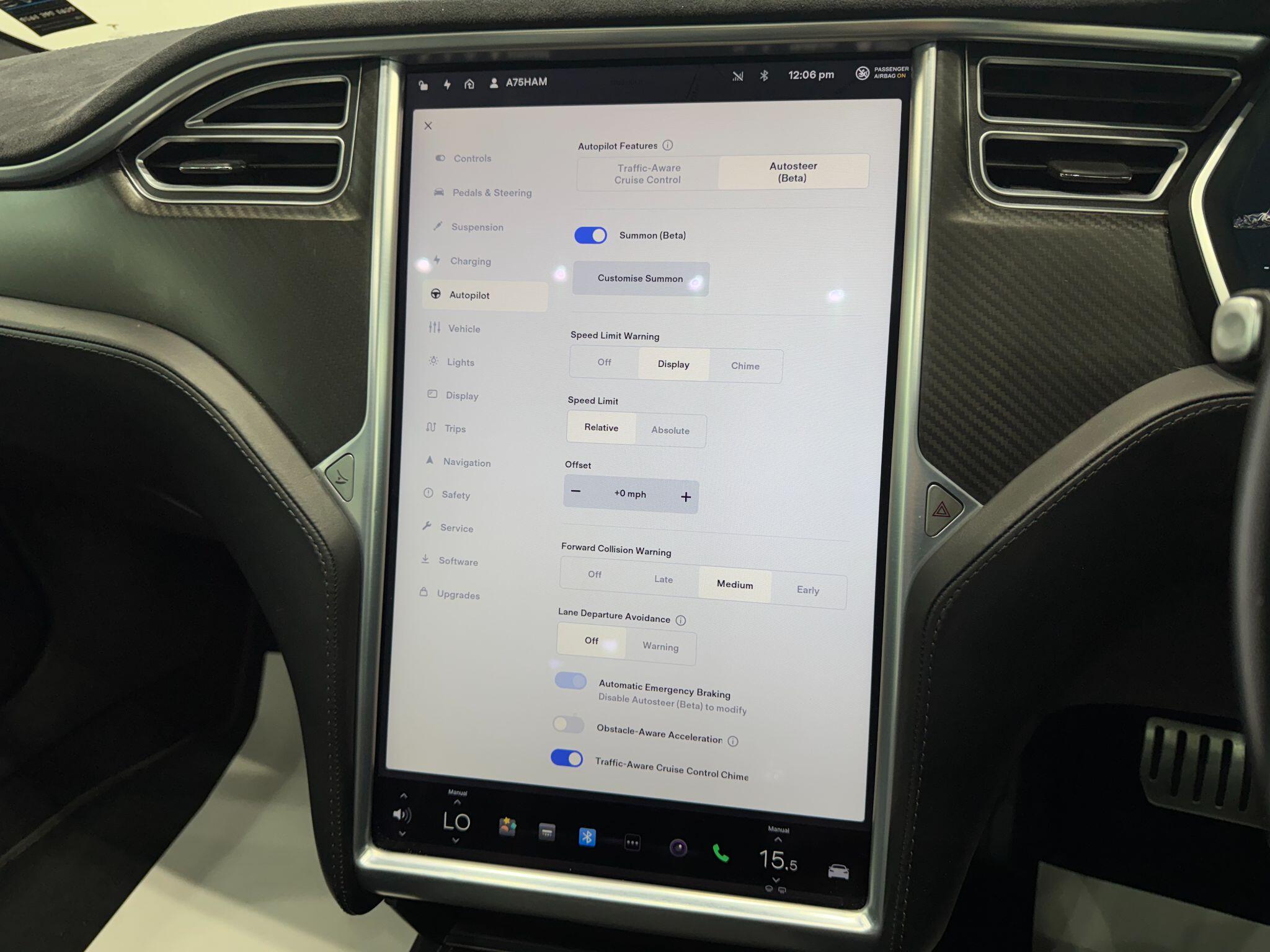 Tesla Model S view 21