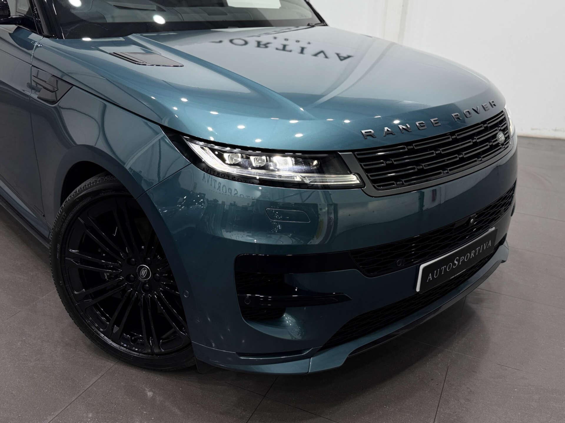 Land Rover Range Rover Sport view 32