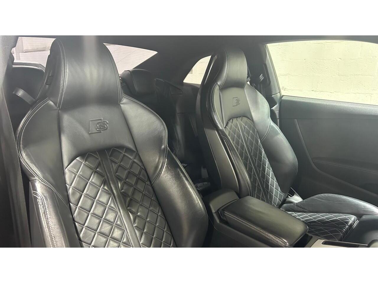 Audi S5 view 21