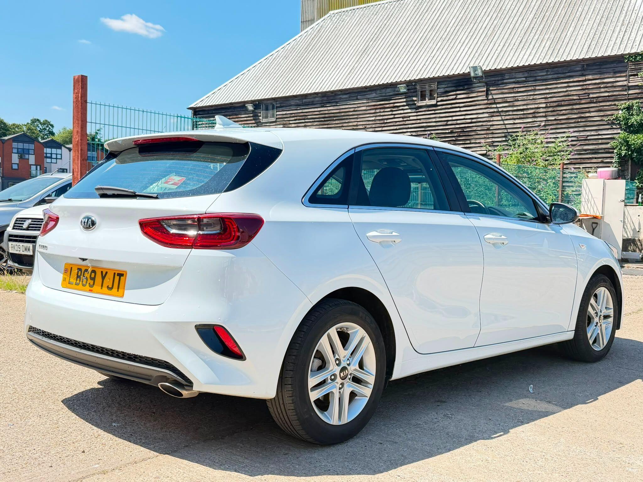 Kia Ceed view 8