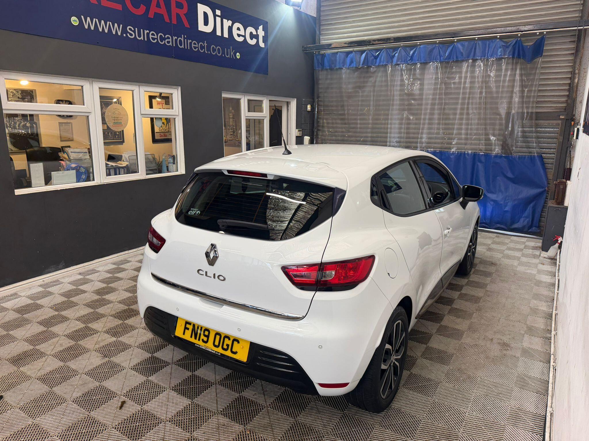 Renault Clio view 8