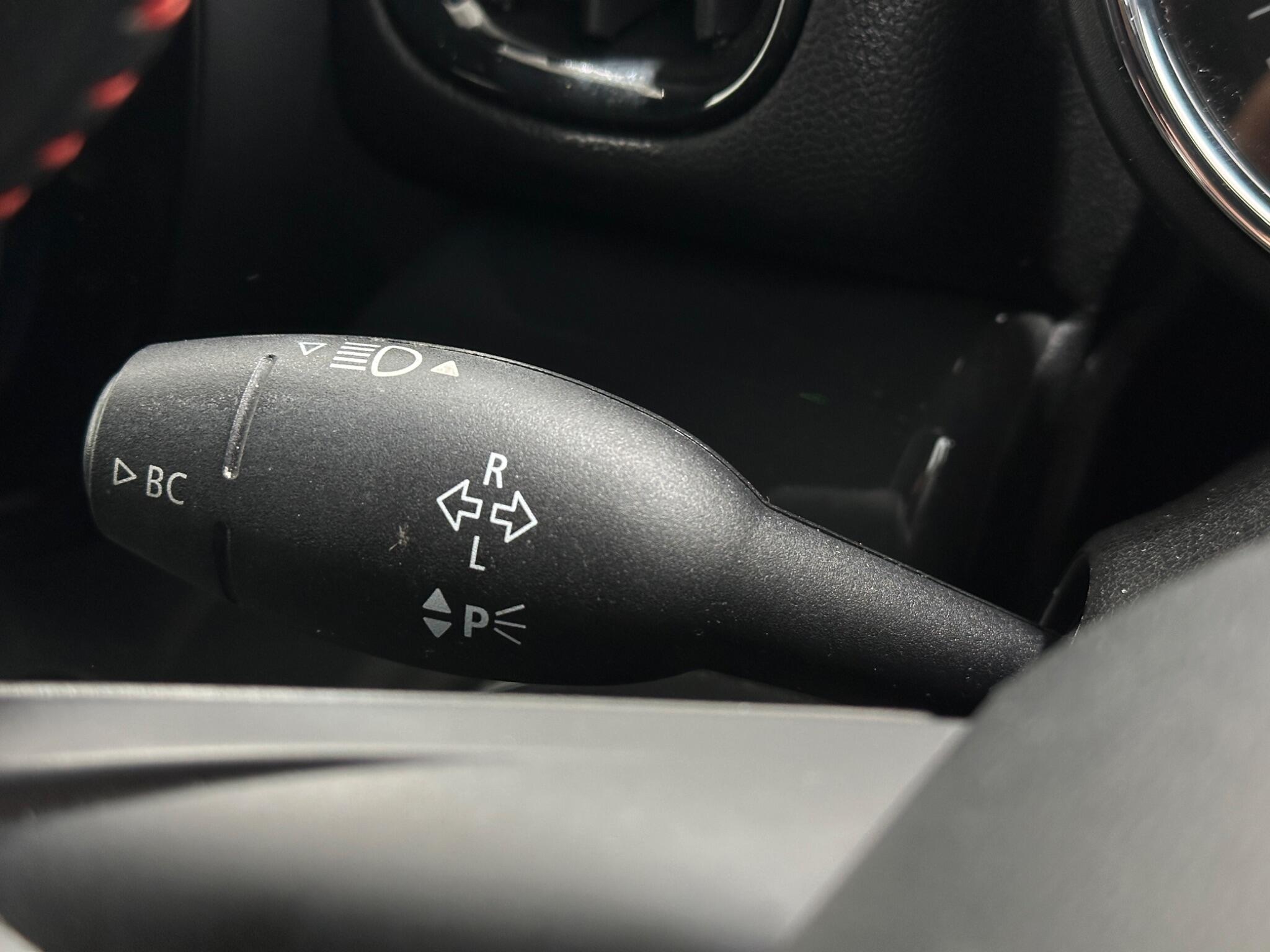 Mini Countryman view 13