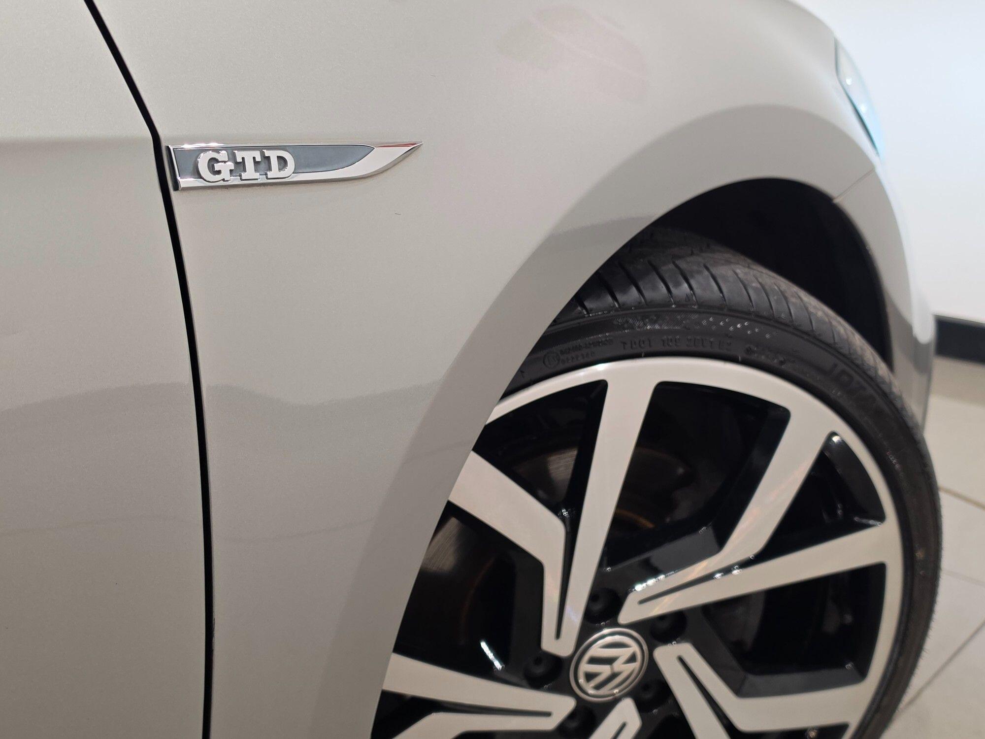 Volkswagen Golf view 38