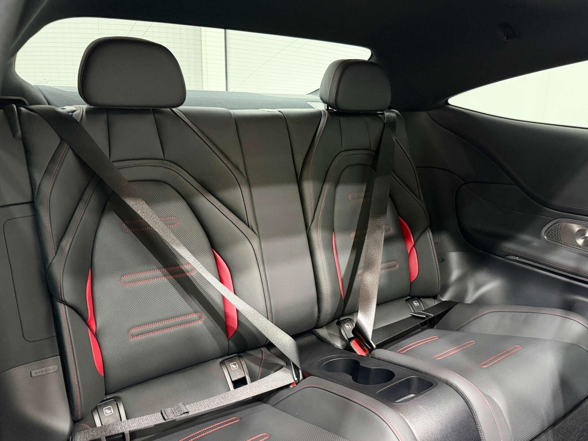Mercedes-Benz Cle view 13
