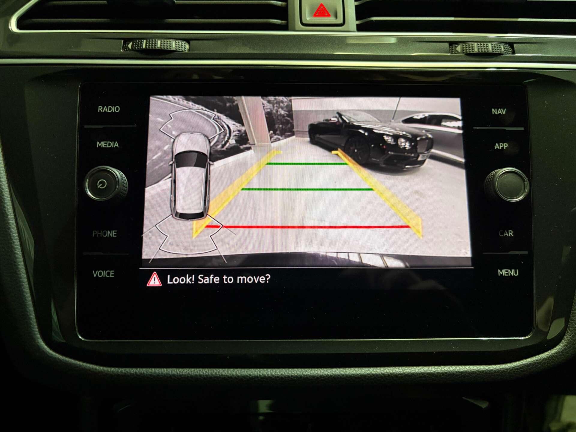Volkswagen Tiguan view 21