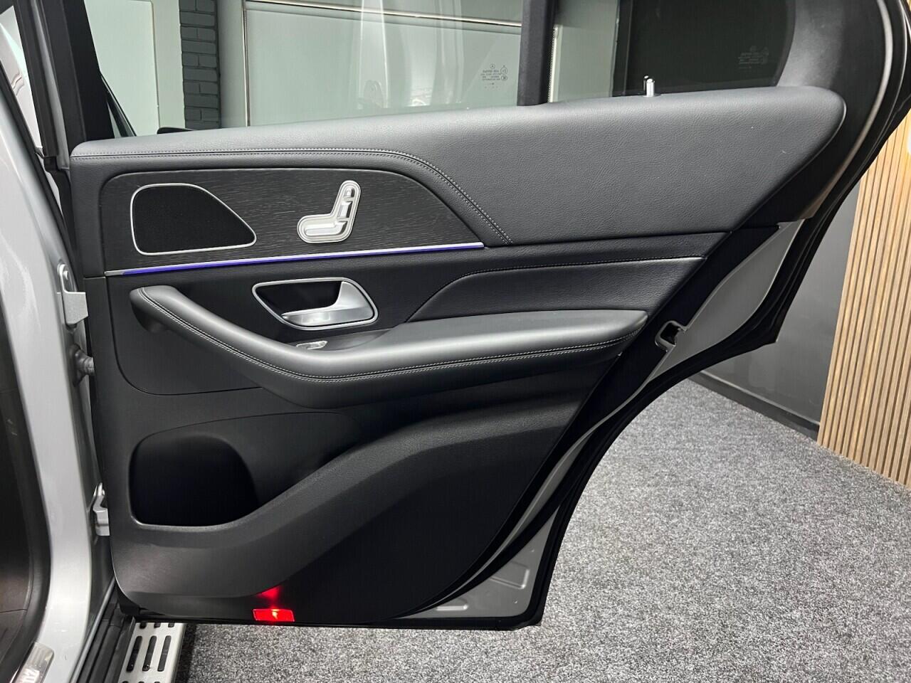Mercedes-Benz Gle view 39
