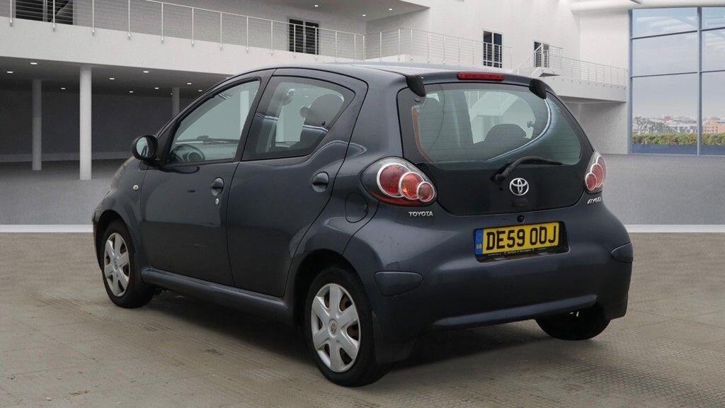 Toyota Aygo view 13