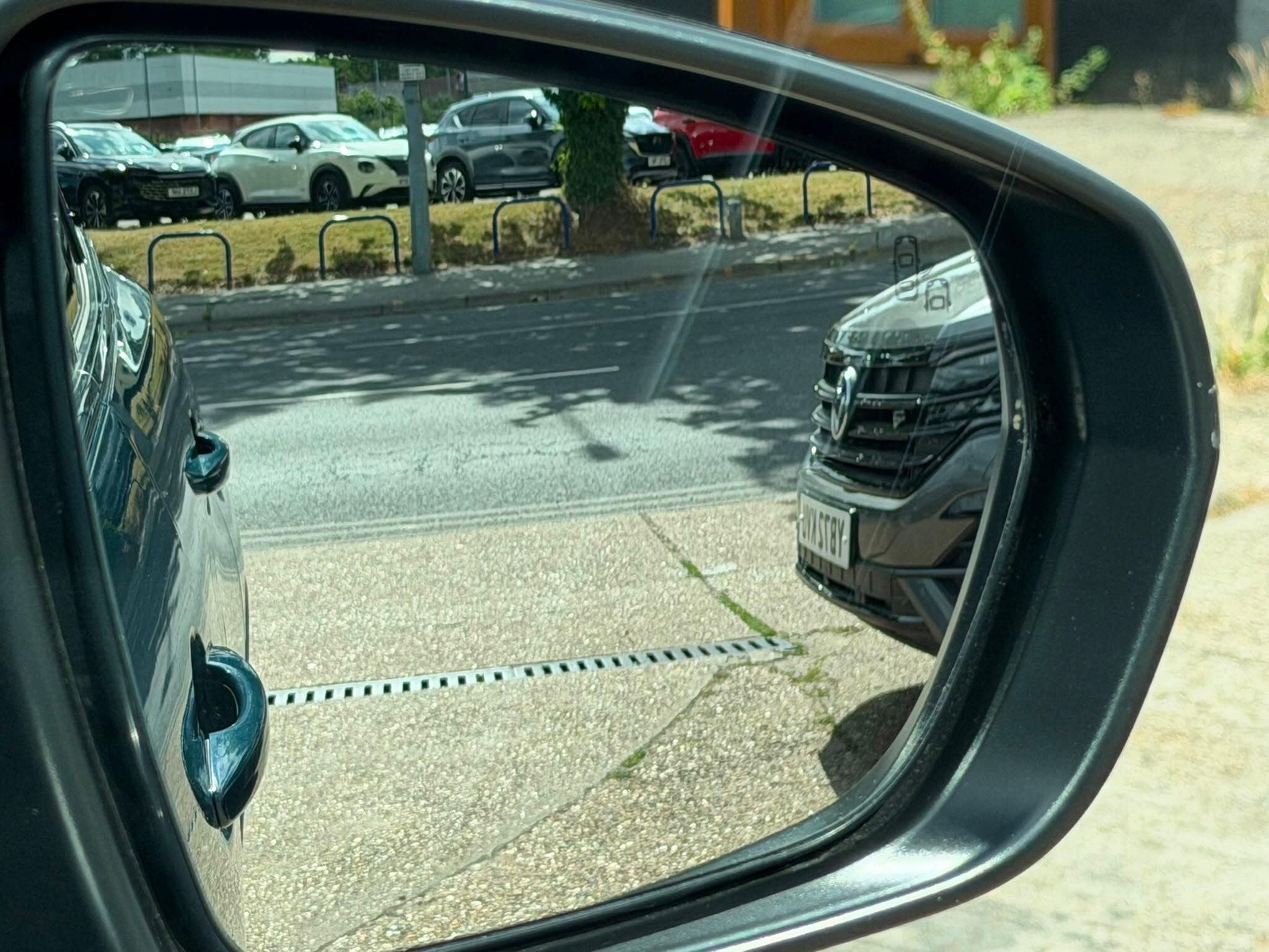 Peugeot 3008 view 24