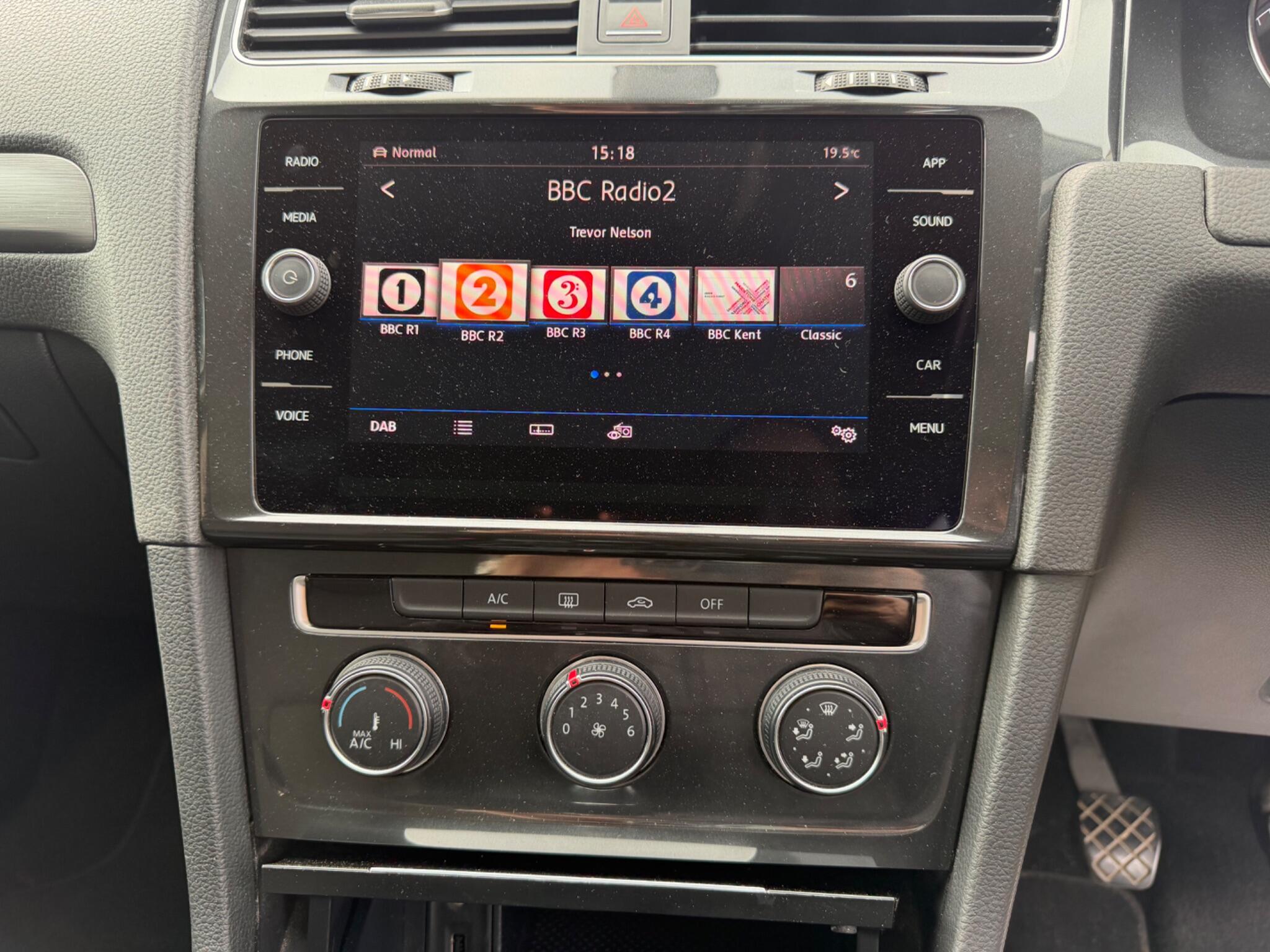 Volkswagen Golf view 12