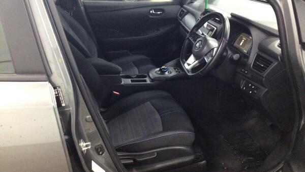 Nissan Leaf view 5