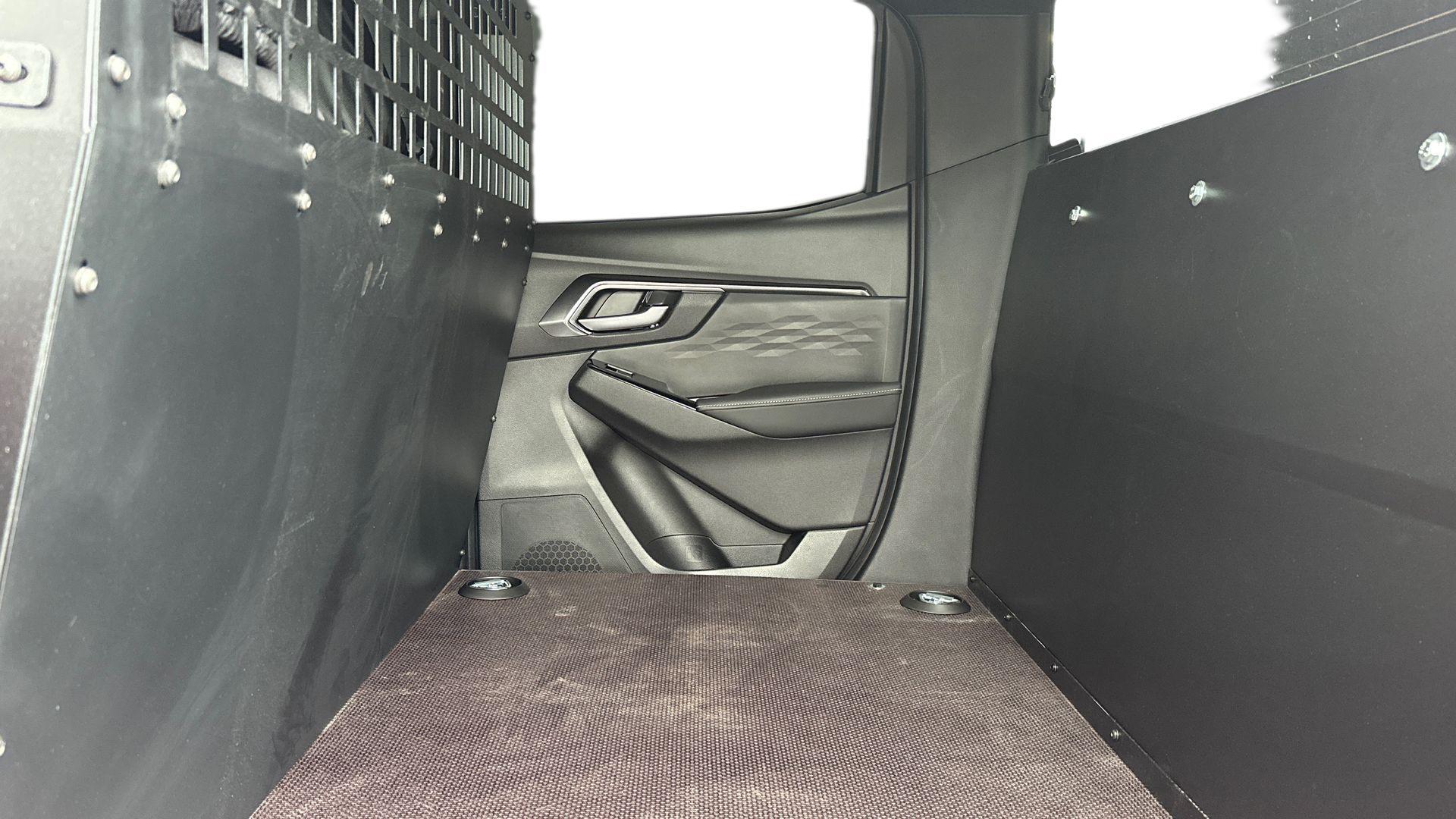 Isuzu D-Max view 4