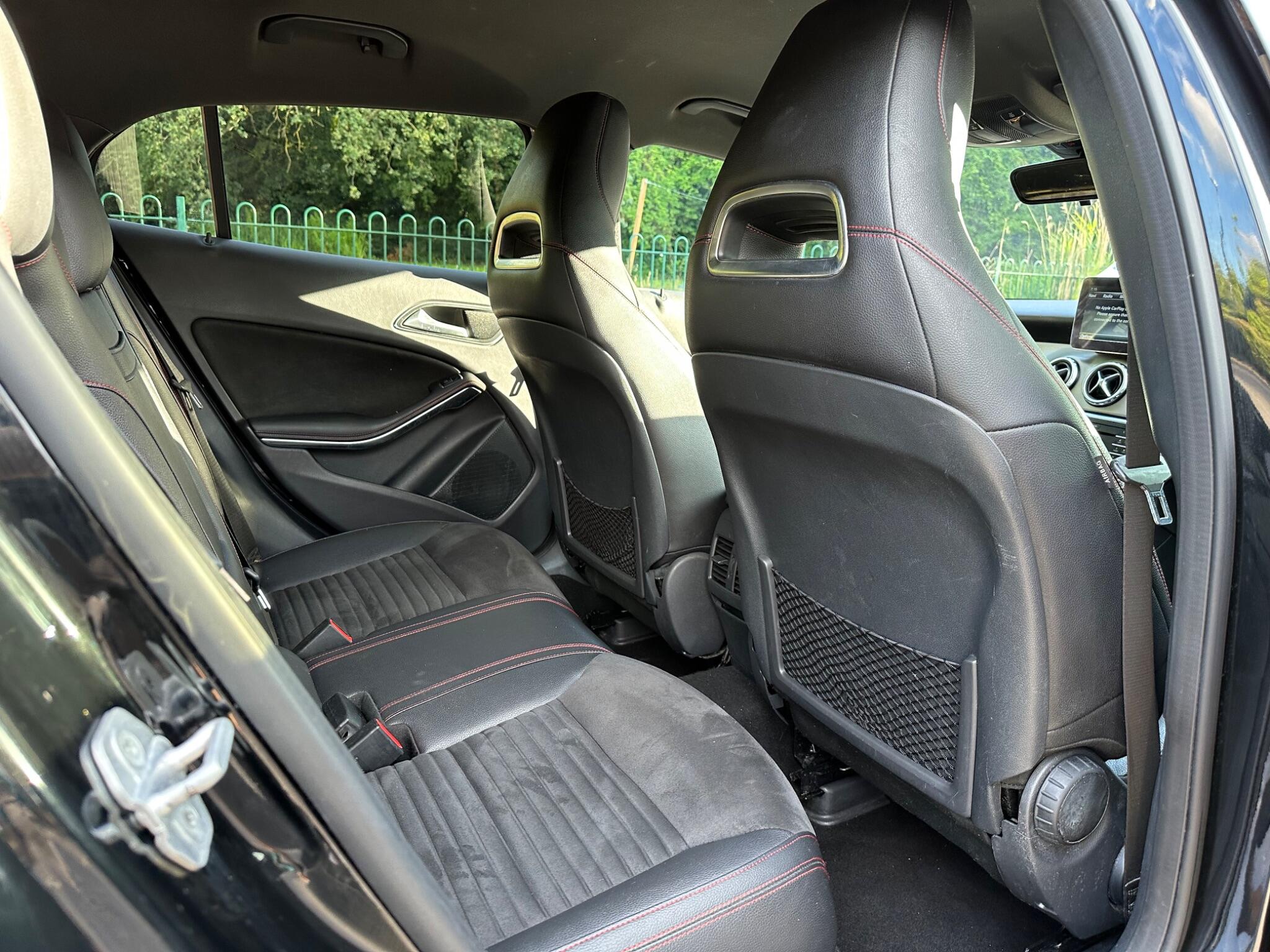 Mercedes-Benz Gla view 17