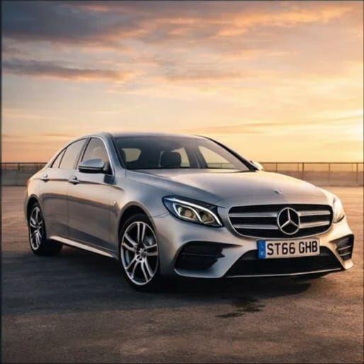 2016 Mercedes-Benz E-Class 2.0d E220d AMG Line (s/s) Saloon 4d