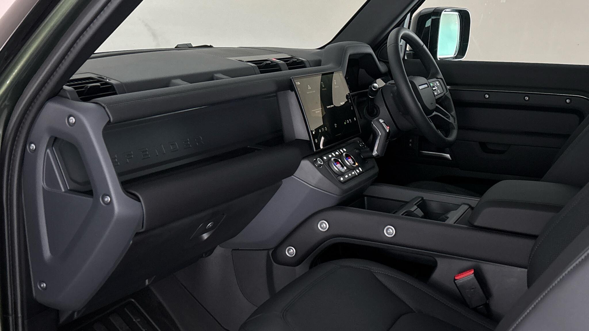 Land Rover Defender view 21