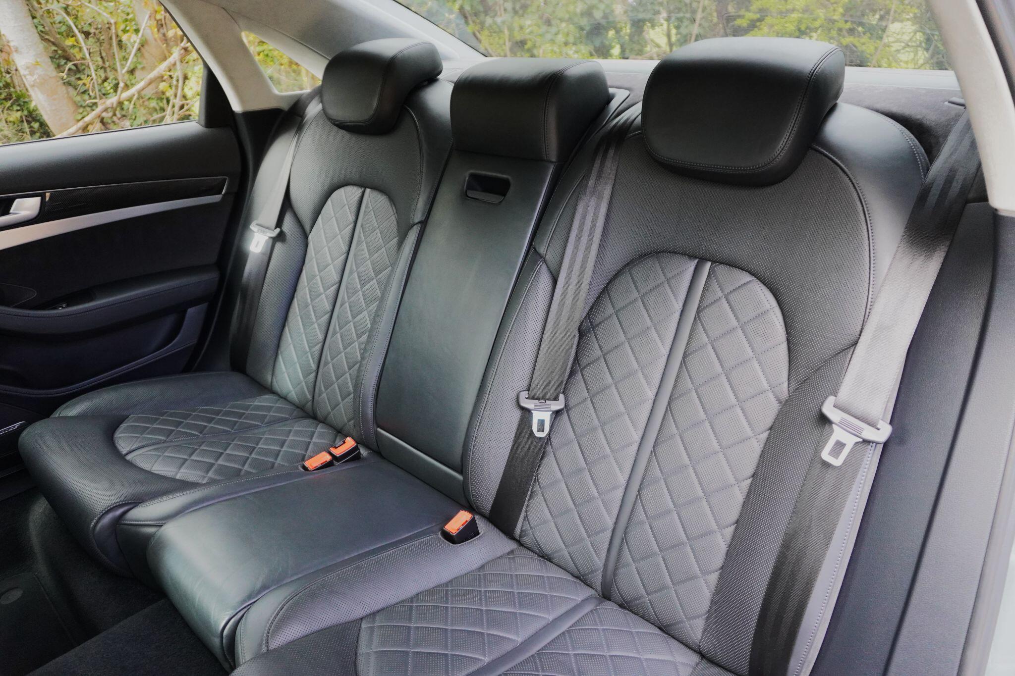 Audi S8 view 73