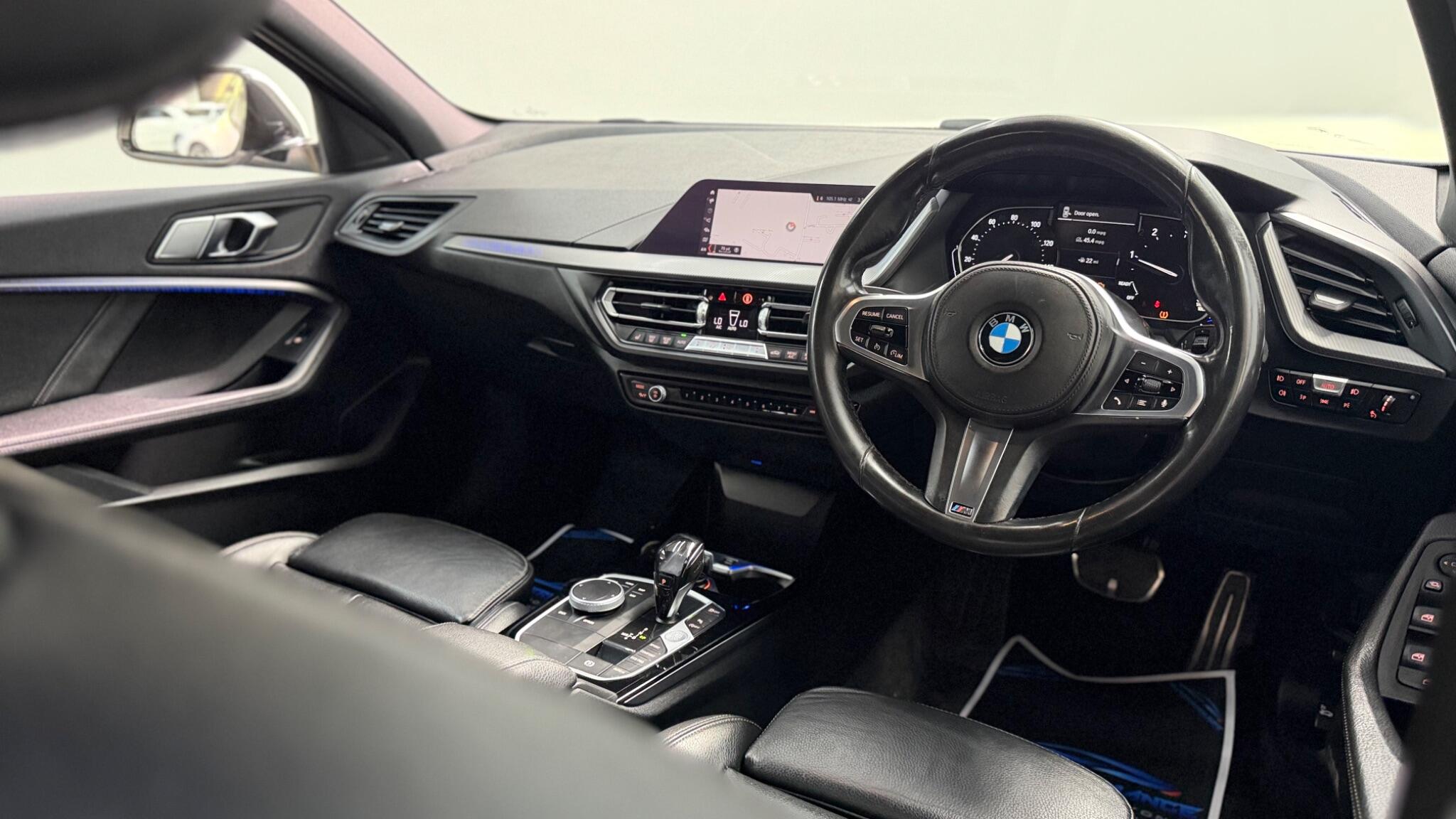 BMW 1 Series view 63