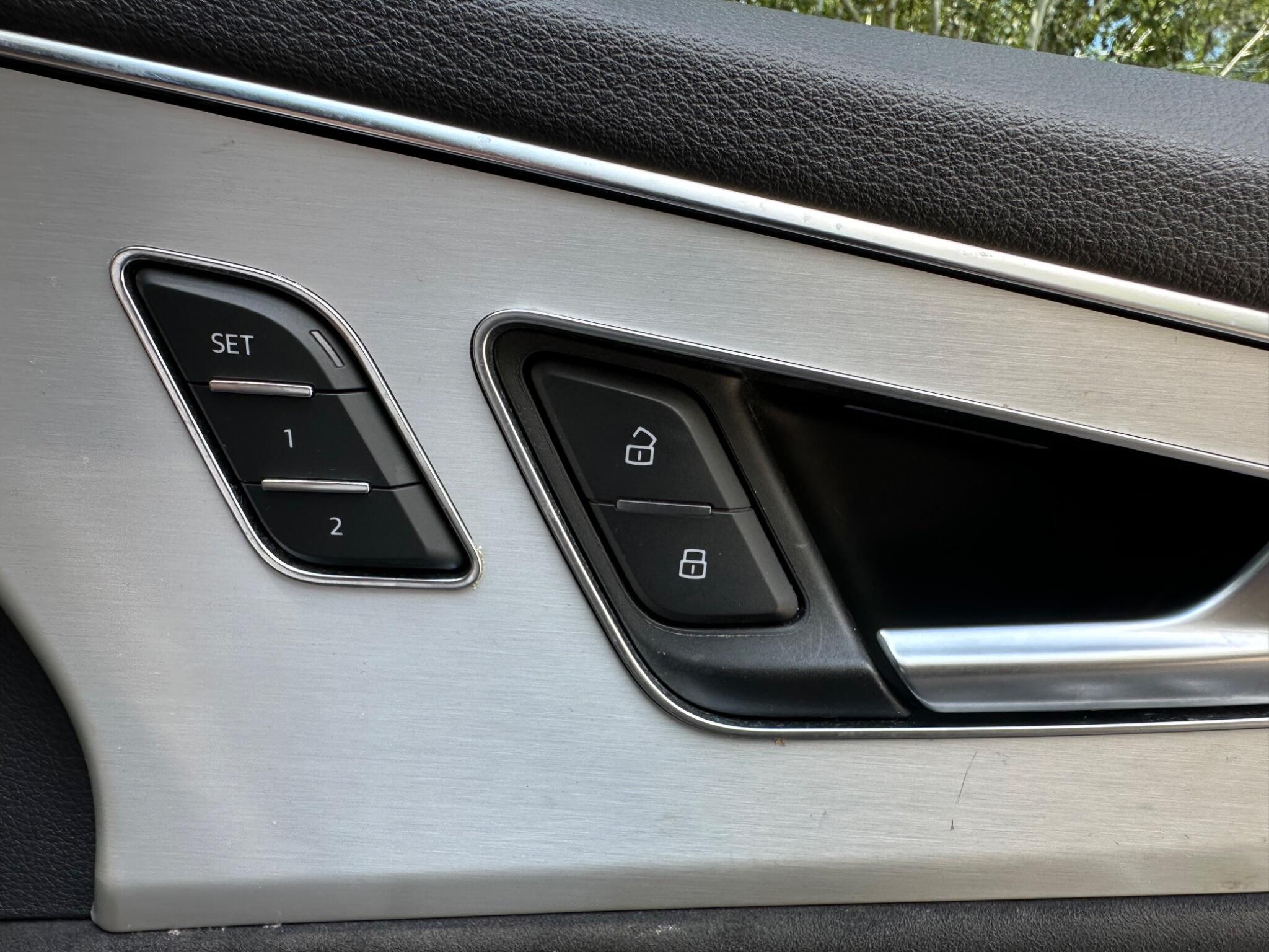 Audi SQ7 view 31