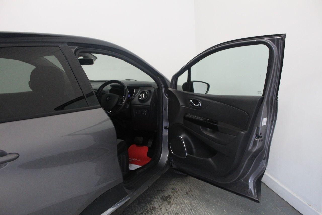 Renault Captur view 24