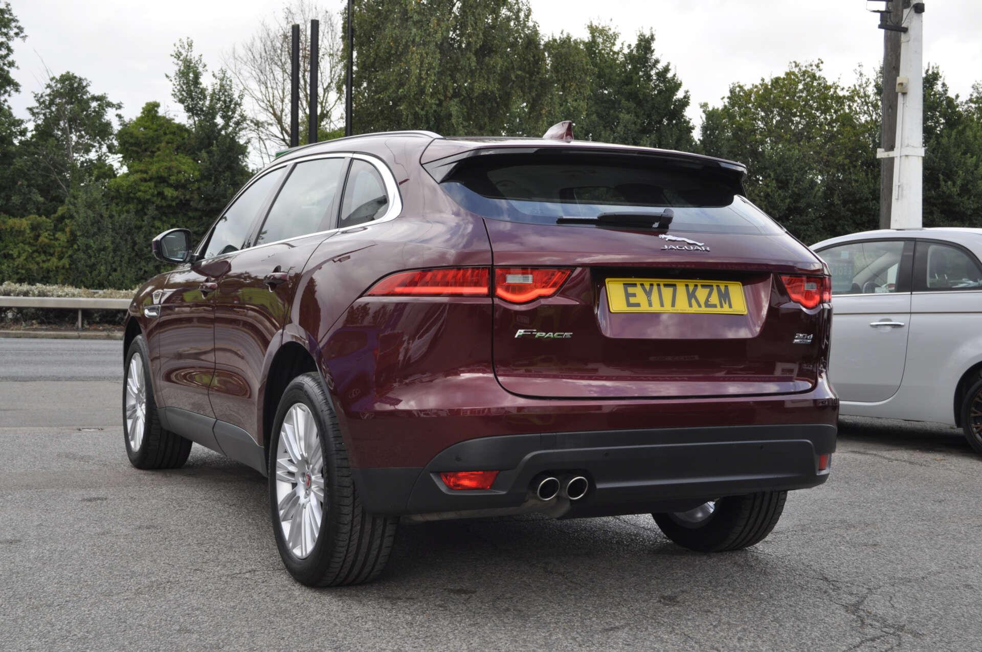 Jaguar F-Pace view 5