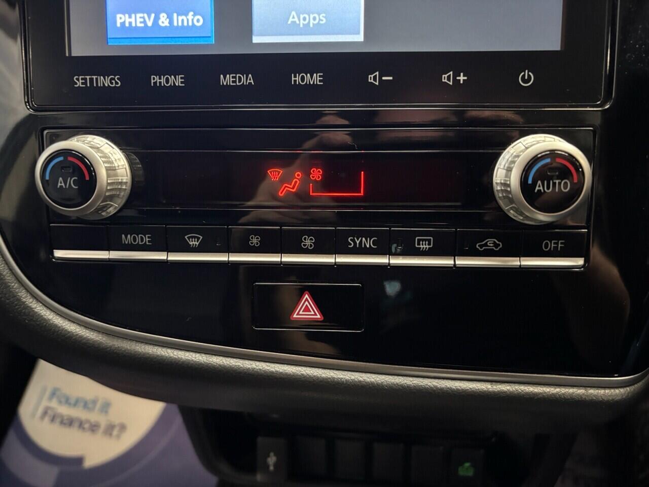 Mitsubishi Outlander view 33