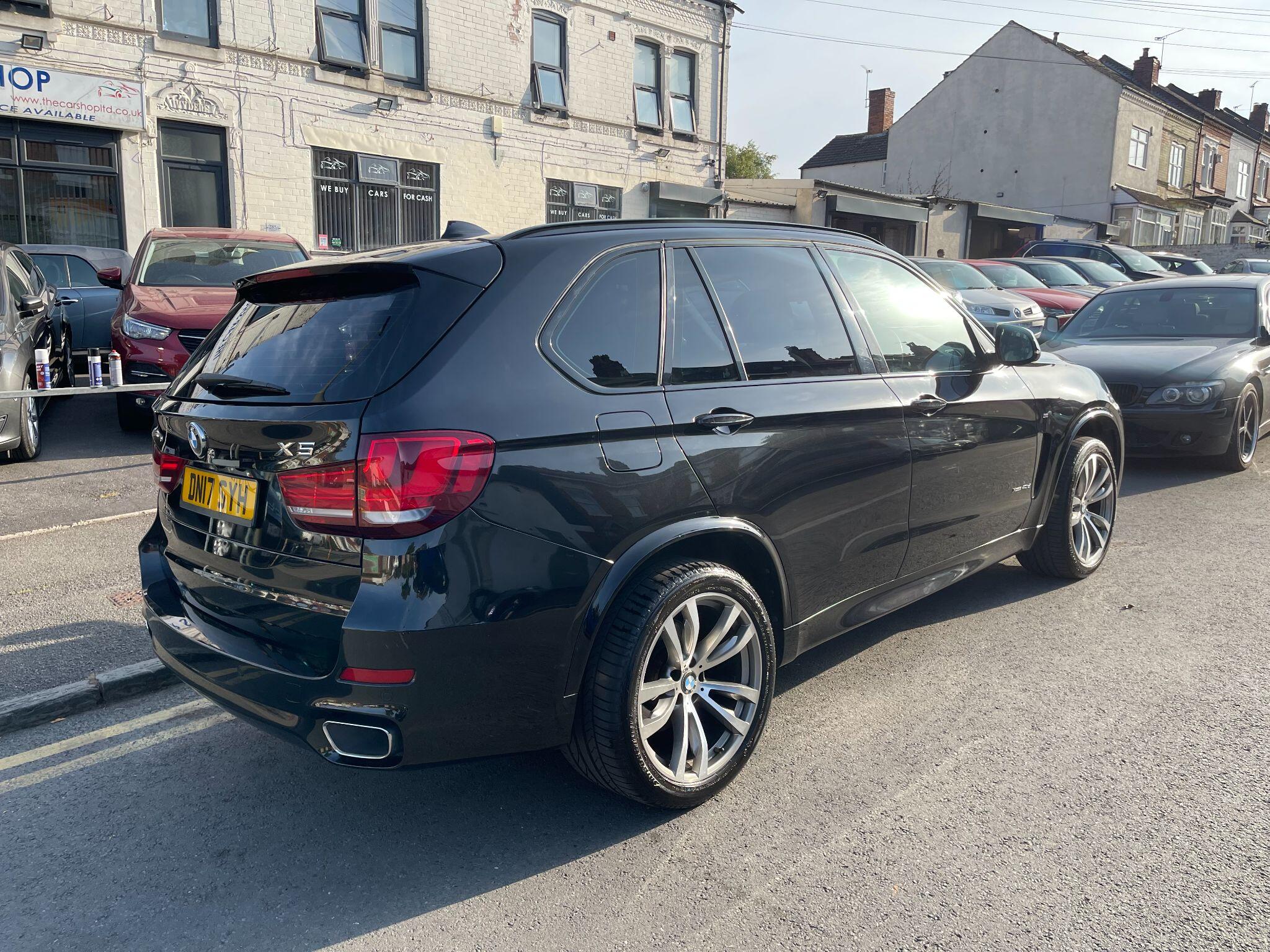 BMW X5 view 14
