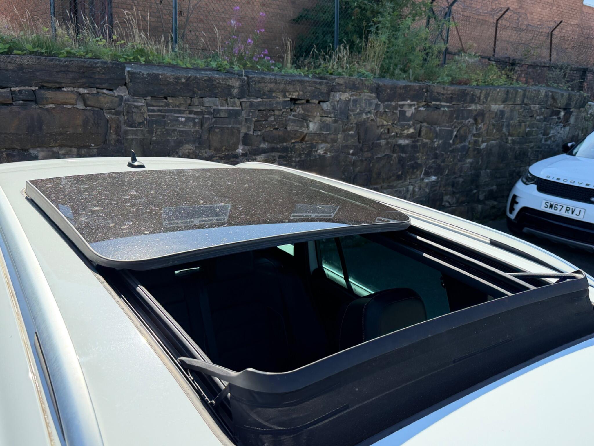 Volkswagen Tiguan view 9