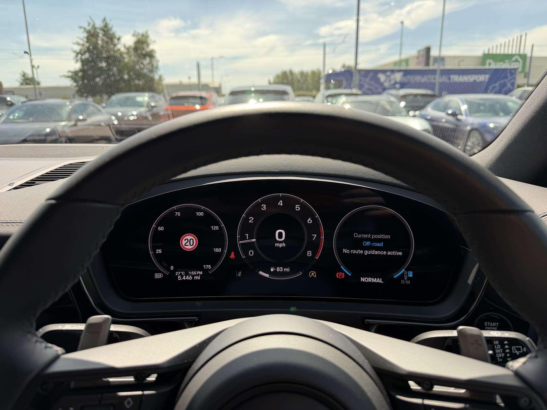 Porsche Cayenne view 13