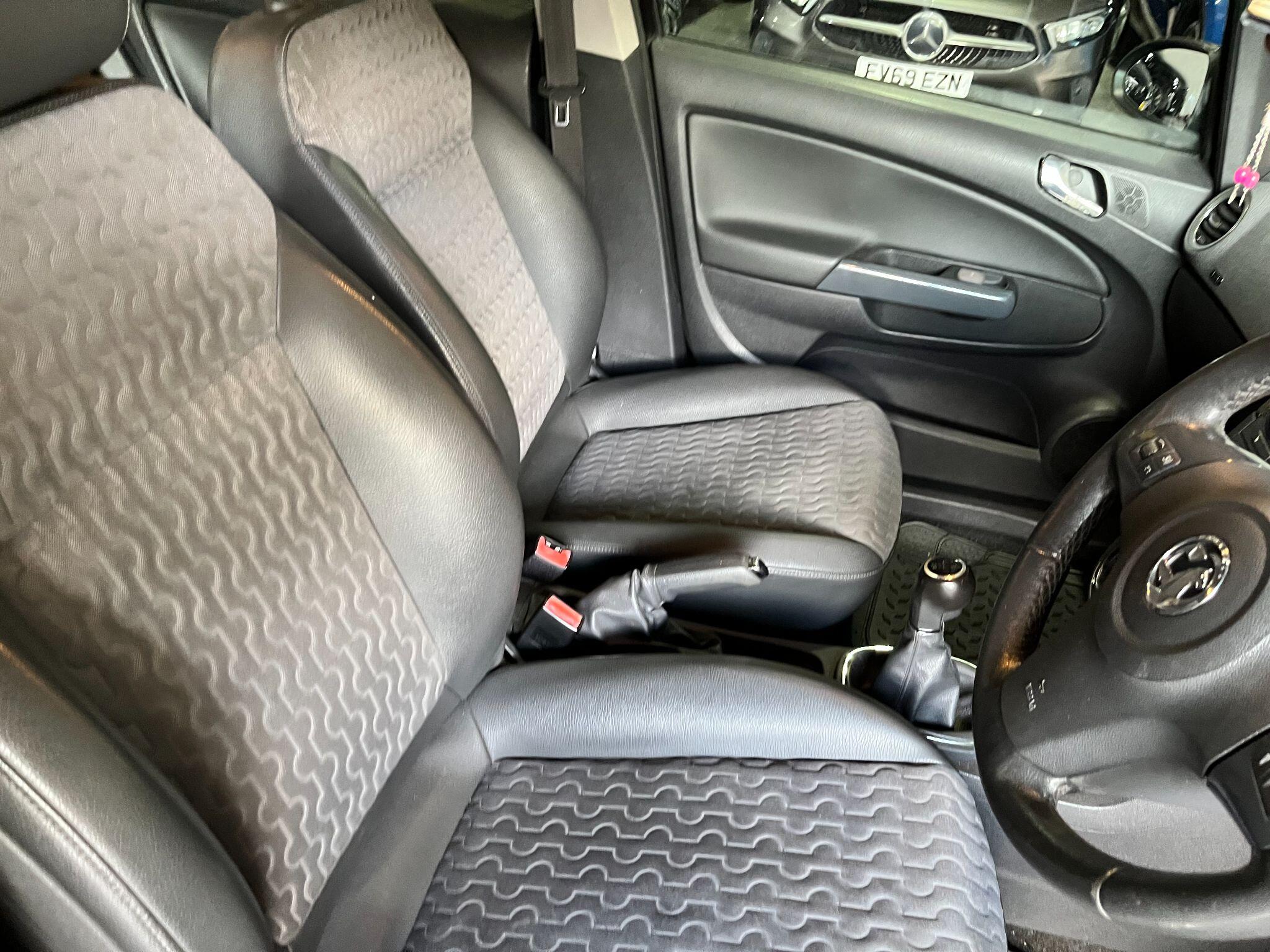 Vauxhall Corsa view 14