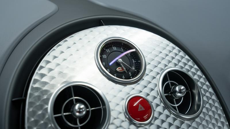Bugatti Veyron view 39