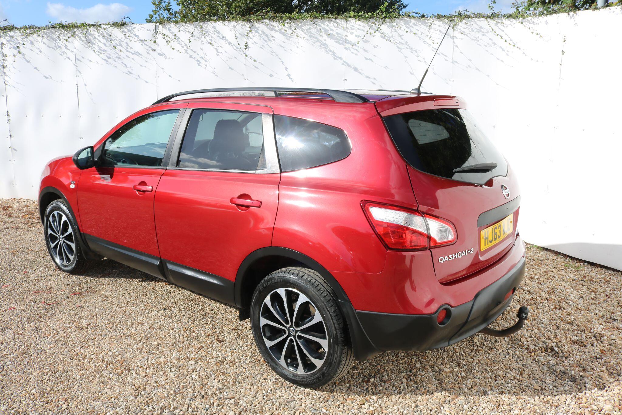 Nissan Qashqai+2 view 5