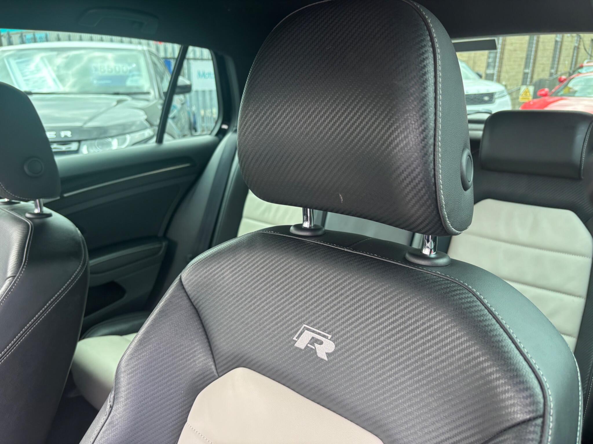 Volkswagen Golf view 44