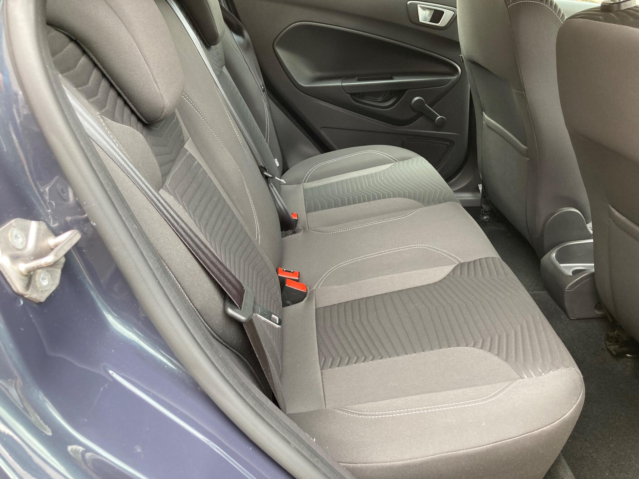 Ford Fiesta view 6