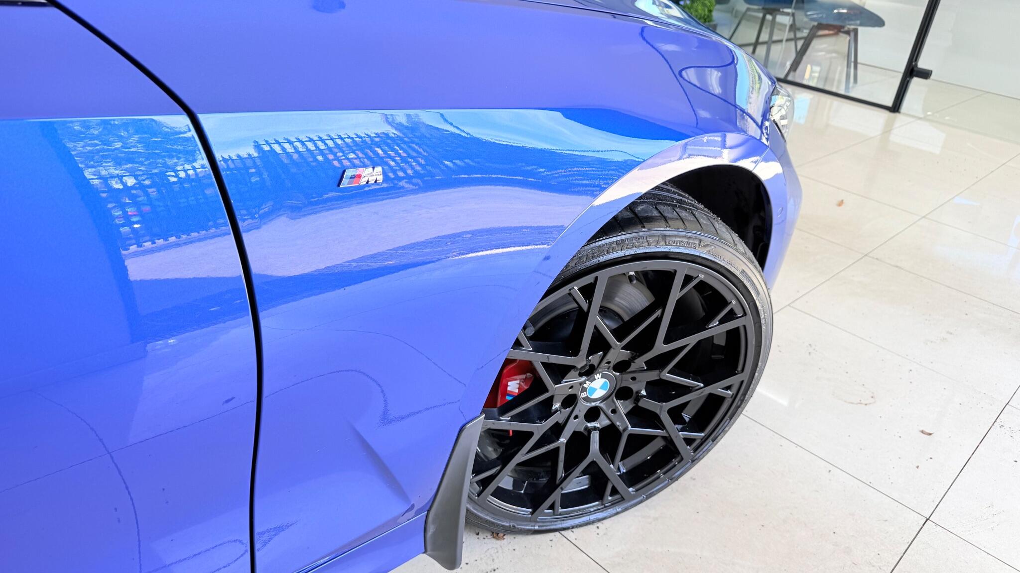 BMW 3 Series view 28