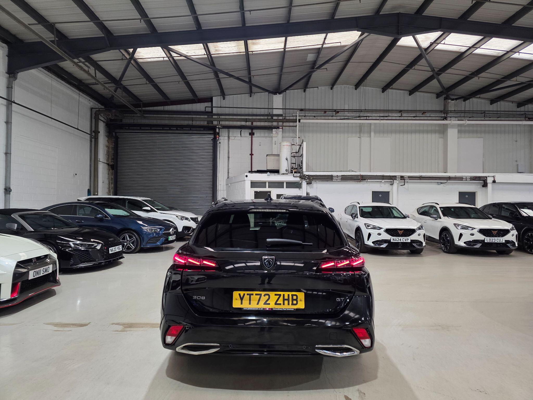 Peugeot 308 SW view 4