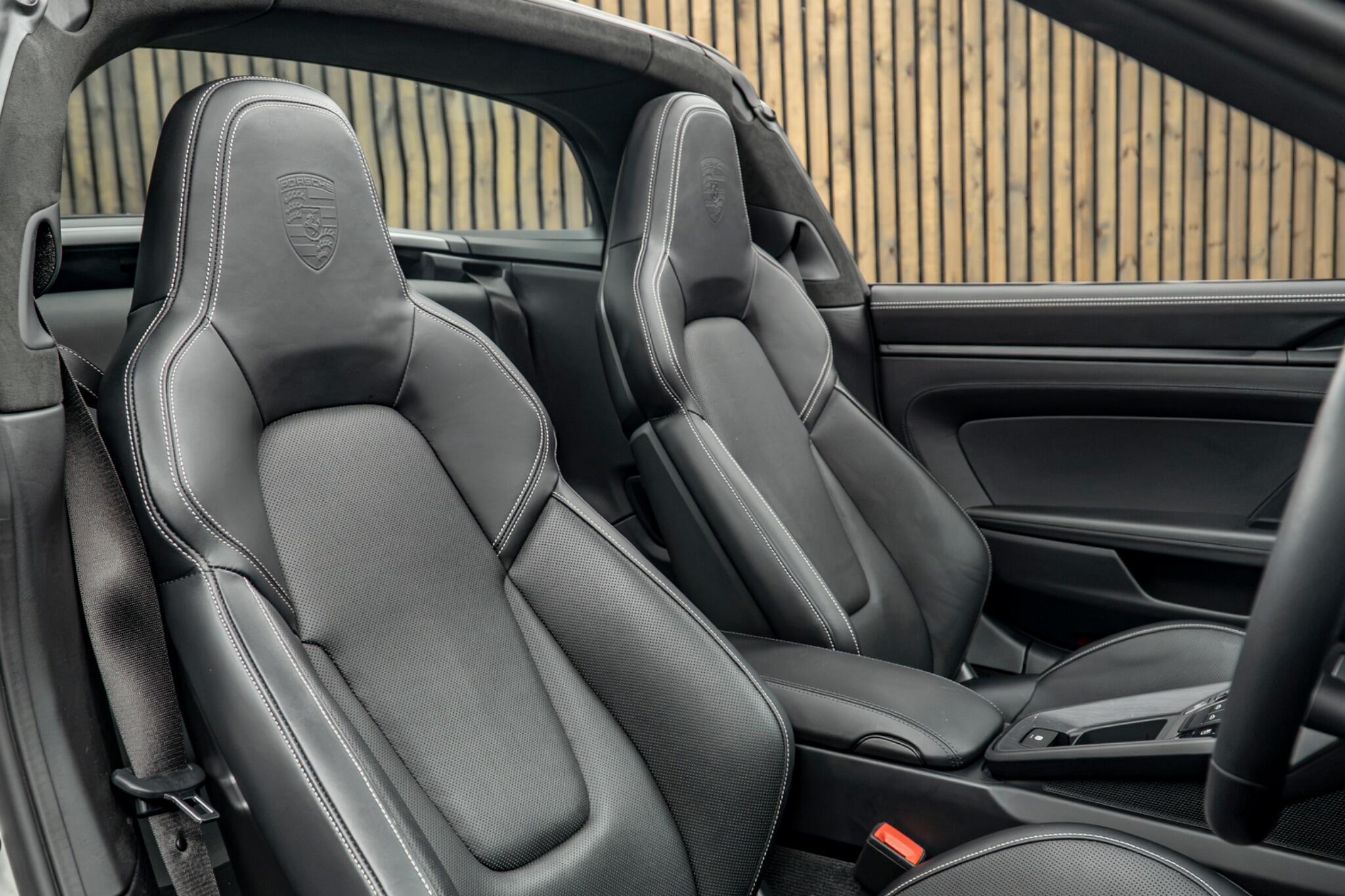 Porsche 911 view 2