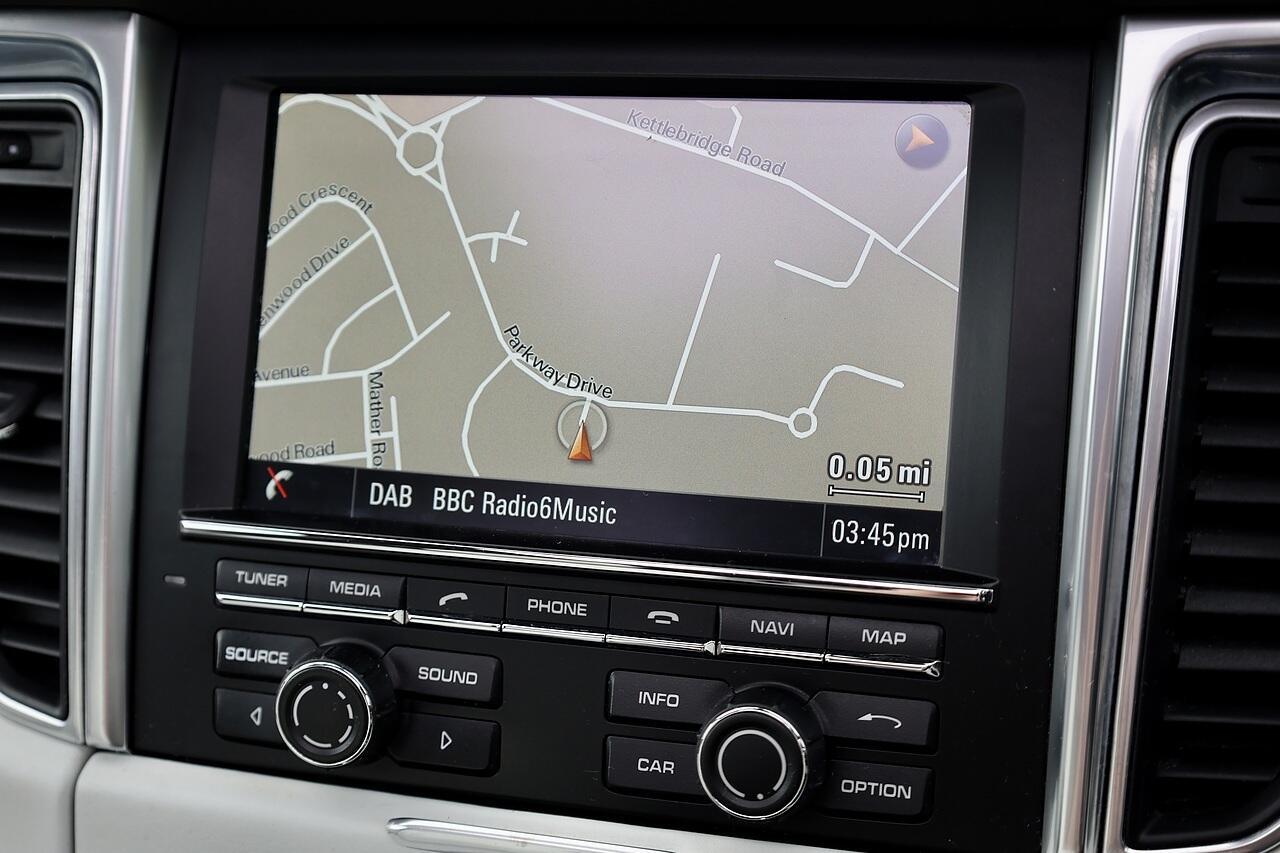 Porsche Macan view 20