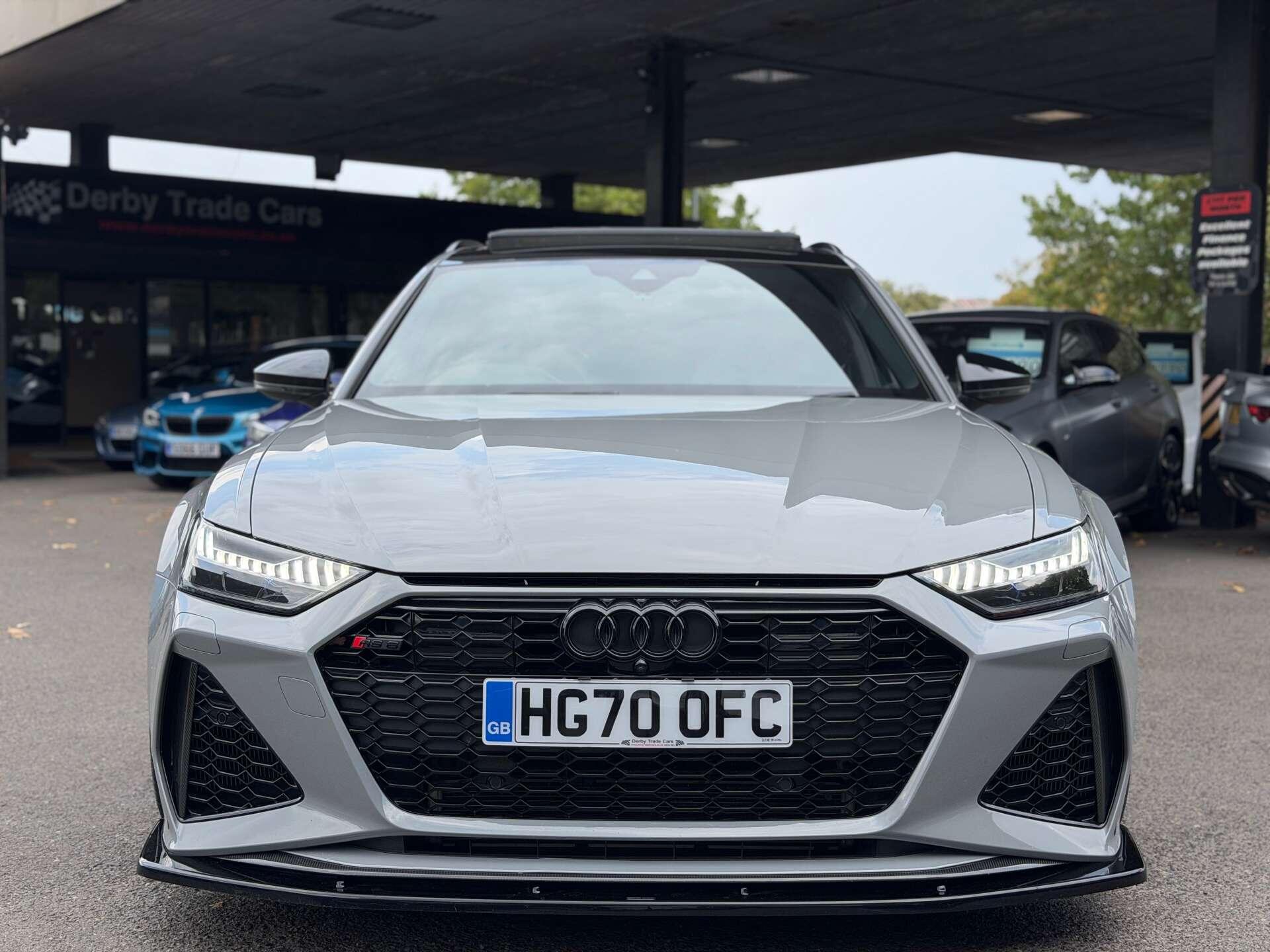 Audi RS6 Avant view 7
