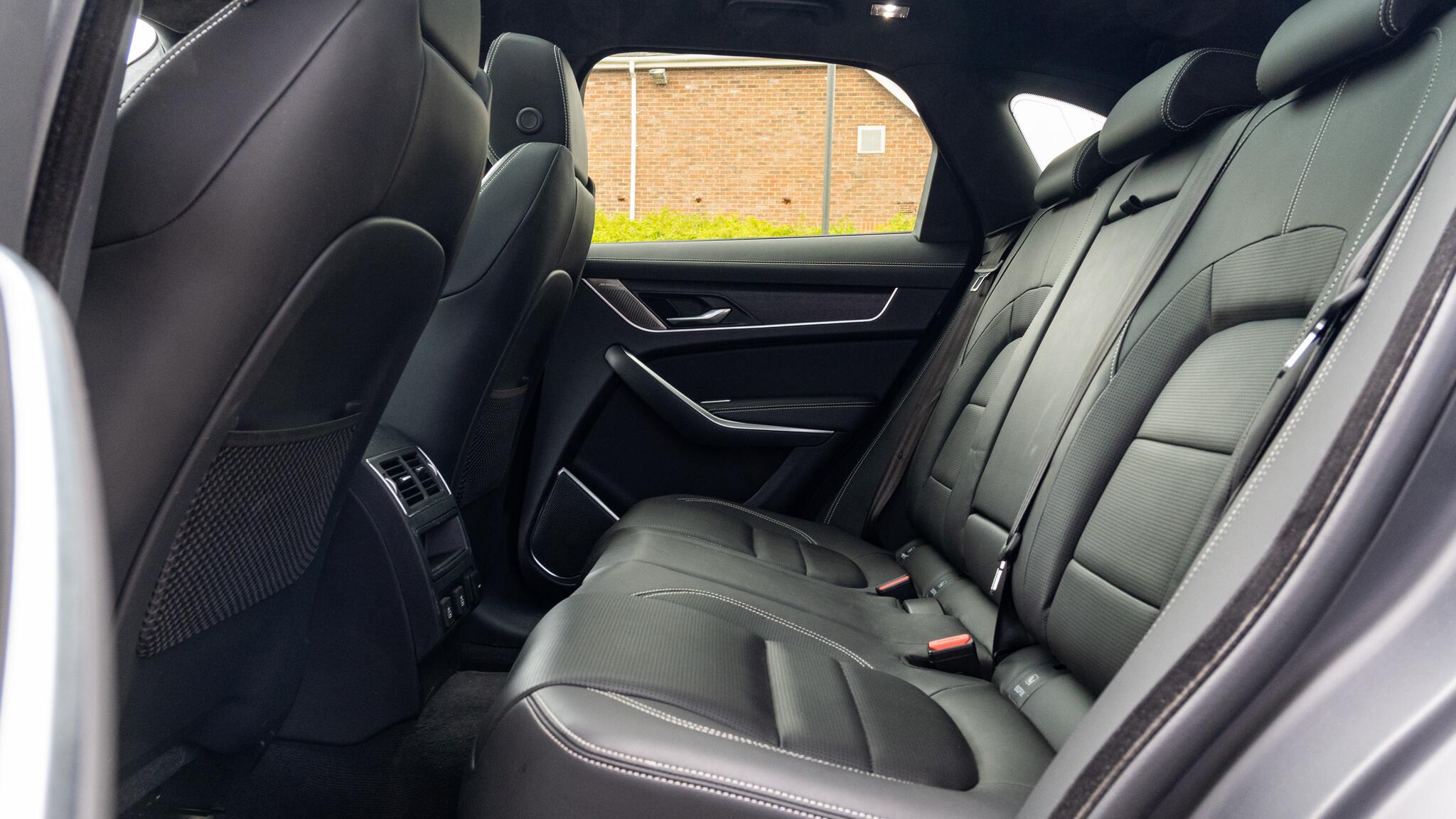 Jaguar F-Pace view 4