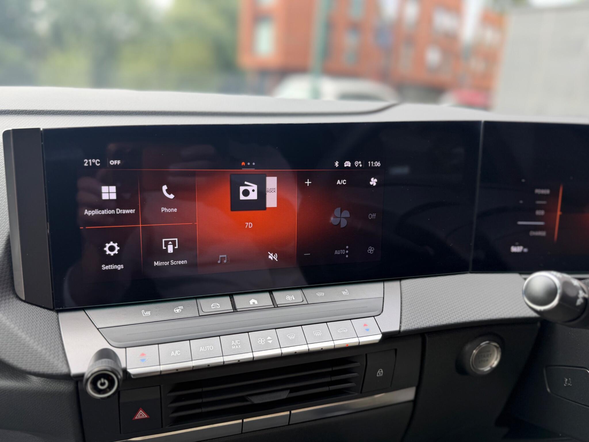 Vauxhall Astra Electric view 56
