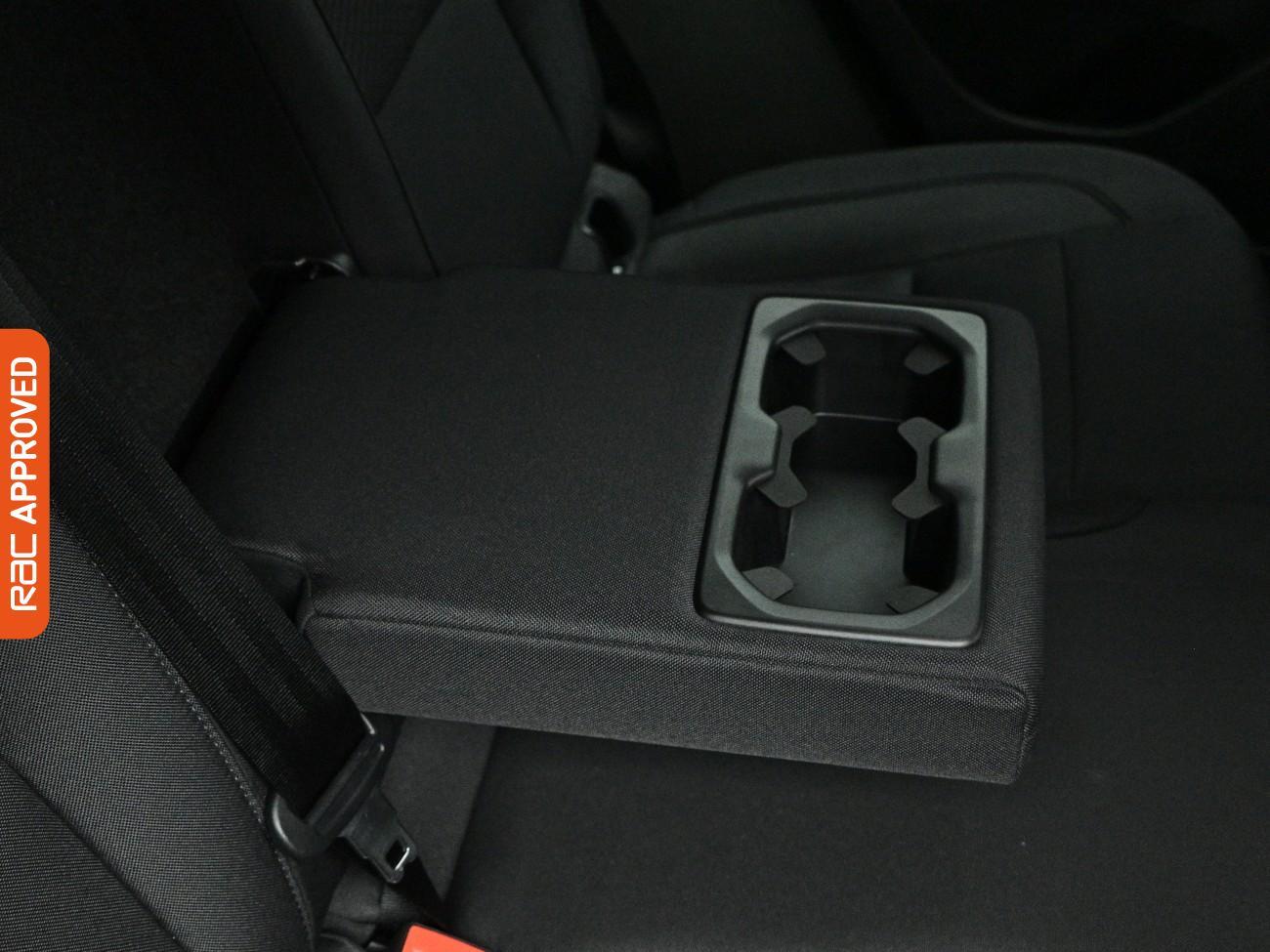 Polestar 2 view 25
