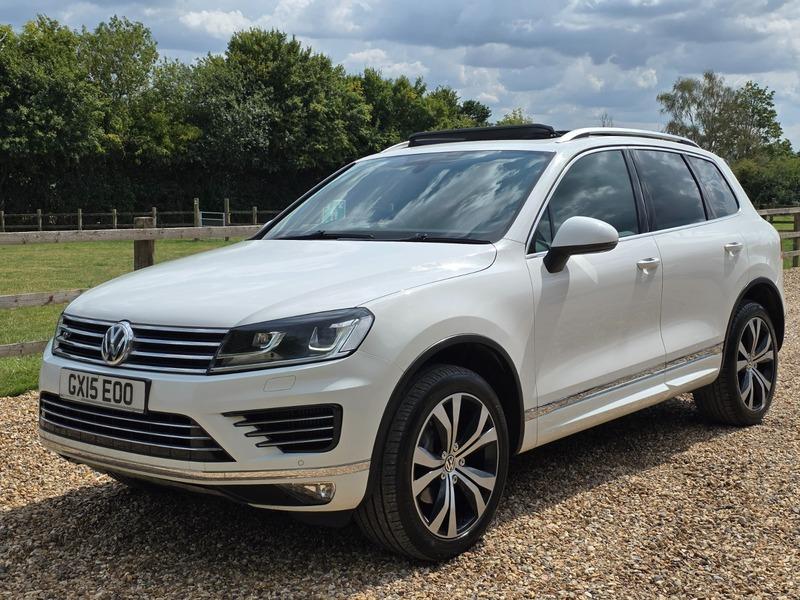 2015 Volkswagen Touareg image 14