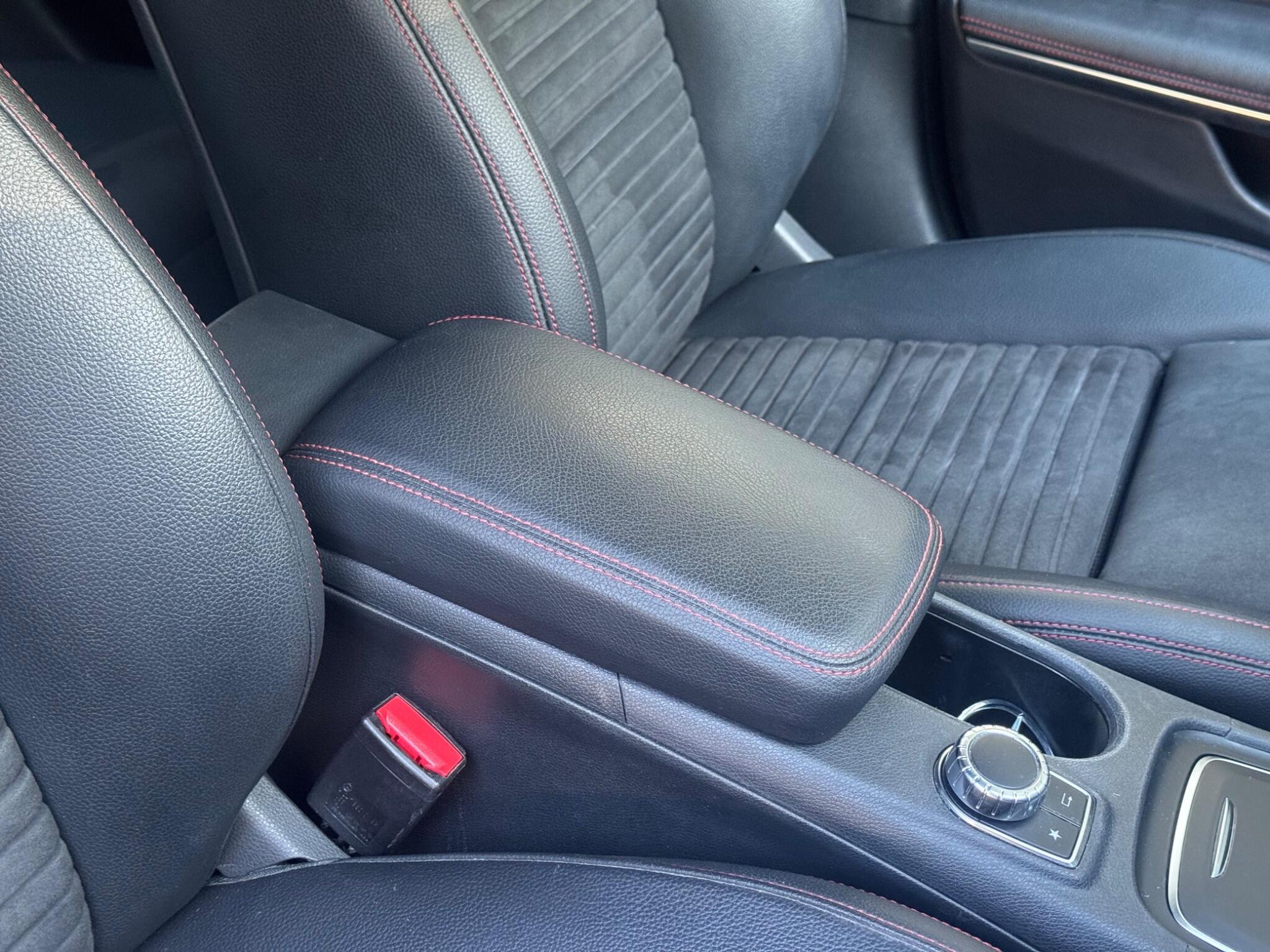 Mercedes-Benz Gla view 14